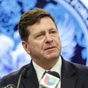 Trump Tunjuk Kepala Intelijen Jay Clayton Jadi AI Czar