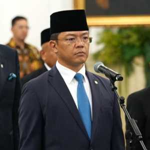 Menko Sugiono dan Tembakau
