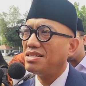 Wamenhaj Imbau Jemaah Umrah Hindari Transit di Singapura dan Malaysia