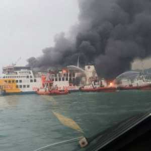 KMP Batumandi Terbakar Sebelum Sandar di Merak