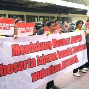 Kasus Cibinong Tak Cukup Menonaktifkan Pejabat
