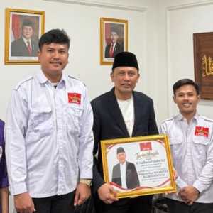 BEM-KSI Gelar Silaturahmi ke PBNU dan Beri Apresiasi ke Gus Gudfan