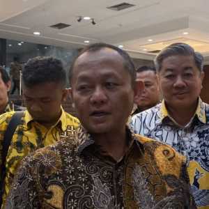 Sarmuji Minta Pegawai Kemenperin Tidak Berlebihan Hormati Dirinya
