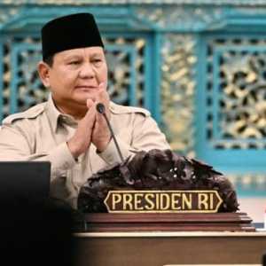 Kepuasan Publik terhadap Prabowo Bukan karena Pencitraan