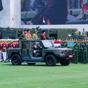Jenderal Agus Subiyanto Tinjau Gladi Bersih Upacara HUT Ke-81 TNI