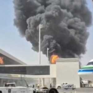 Serangan Houthi ke Bandara Internasional Riyadh Tewaskan 12 Orang