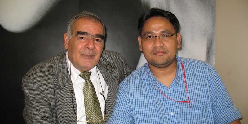 Mantan Dubes Palestina Ribhi Y. Awad dan penulis dalam pertemuan di bulan April 2007. 