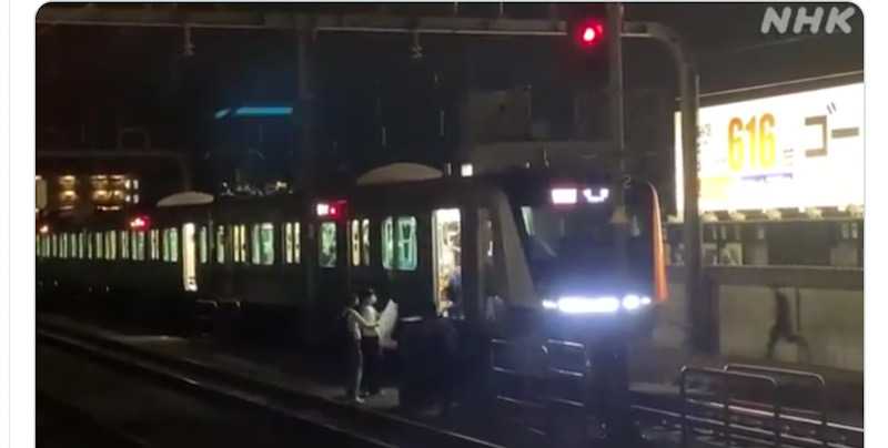 Aksi penikaman terjadi di kereta komuter di Tokyo dan melukai 10 orang/RT