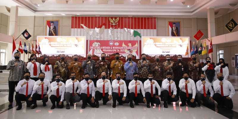 Foto bersama peserta Diklat Bela Negara dan Wawasan Kebangsaan KPK di Unhan RI, Jumat (20/8)./RMOL