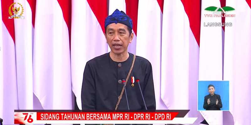 Presiden Joko Widodo mengenakan pakaian adat suku Baduy/Net