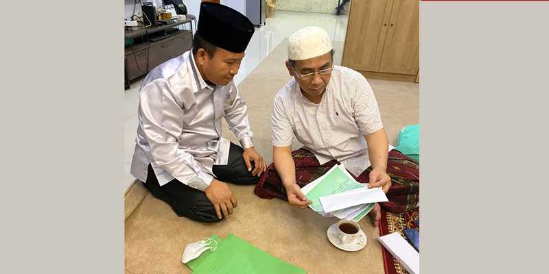 Ketua PCNU Medan saat menemui Gus Yahya klarifikasi tandatangan yang dipalsukan/RMOL