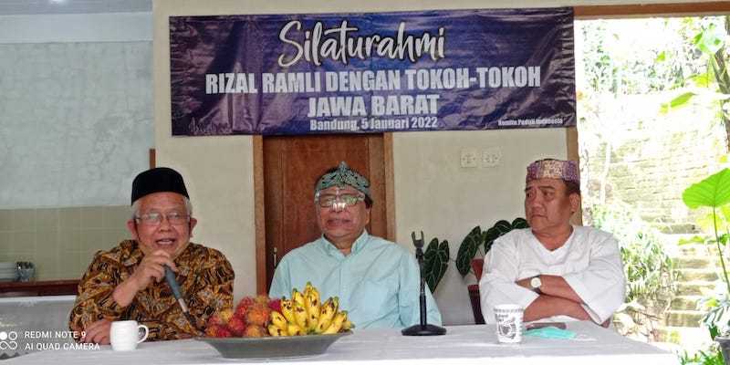 Sejumlah tokoh dari Jawa Barat menggelar silaturahmi bersama tokoh senior DR. Rizal Ramli di kediaman Rizal Ramli yang berada di Jalan Pasirmuncang, Bandung, Rabu (5/1)/Ist