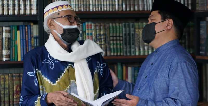 Erick Thohir saat bertemu Ulama Khos Jember, KH.Moch Nuru Sholeh Assyakiriy/RMOL