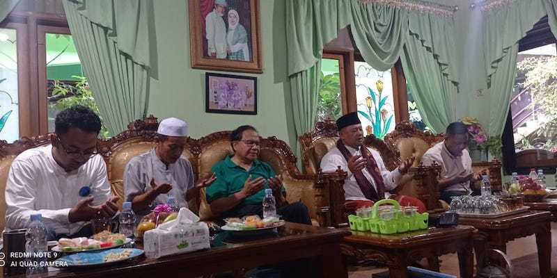 Tokoh senior DR. Rizal Ramli saat didoakan di Pondok Pesantren Salalatul Huda/Ist
