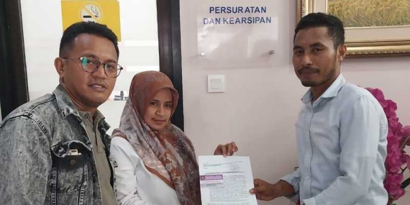 Koalisi Rakyat untuk Keadilan menyerahkan surat penolakan Pj Bupati Bekasi ke Kemendagri/Ist
