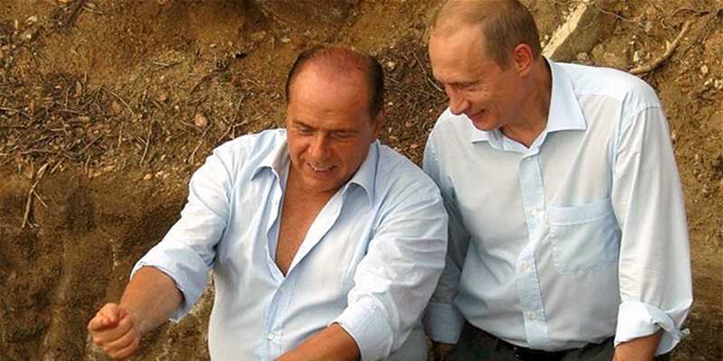  Silvio Berlusconi berlibur di Laut Hitam bersama Putin dan sebagai imbalannya Putin juga menjadi tamu istimewa di vila mewah Berlusconi di Sardinia/Net