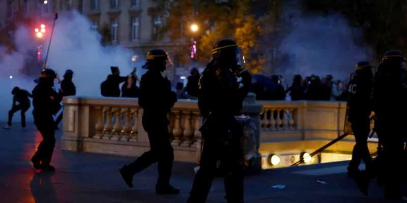 Polisi Prancis saat berusaha membubarkan demonstran pro-Palestina/Net
