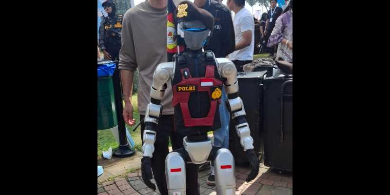 Robot humanoid menuju transformasi digital Polri/RMOL