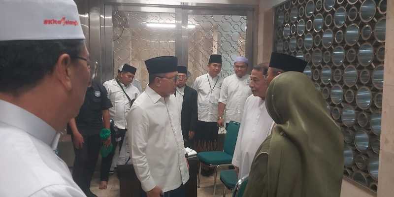 Habib Lutfi bersama para menteri sebelum acara Zikir Kebangsaan dimulai/RMOL